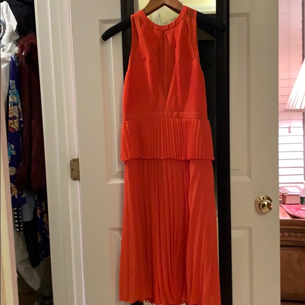 Dress - Picture 2 of 5